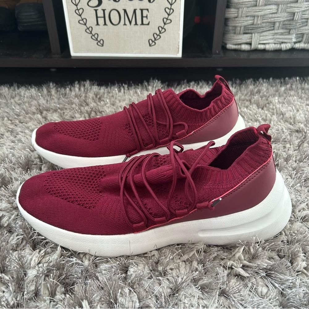 ✨H&M Burgundy Knit Slip-On Sneakers with White Sole - Picture 7 of 7
